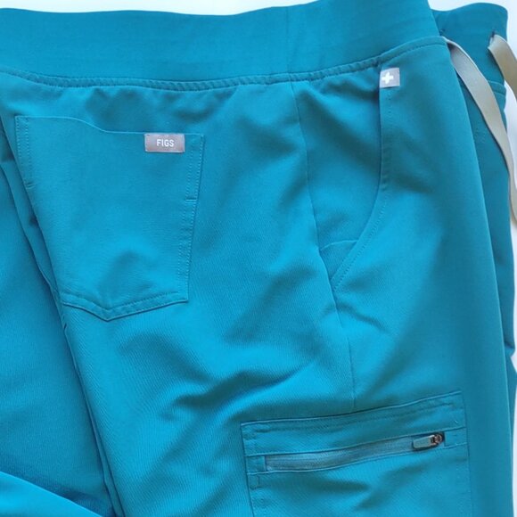 FIGS Zamora Jogger Scrub Pants Teal Color Cargo Pockets Women's Medium-Tall - Picture 4 of 9